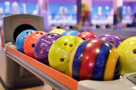 Игра в боулинг в Нижнем Новгороде.Ultra Подарки. Игра в боулинг в Нижнем Новгороде. Сервис: UltraPodarki.ru 8 800 505 95 30. Игра в боулинг, игра в боулинг Нижний Новгород, боулинг Нижний Новгород, купить боулинг Нижний Новгород, играть в боулинг, играть в боулинг Нижний Новгород