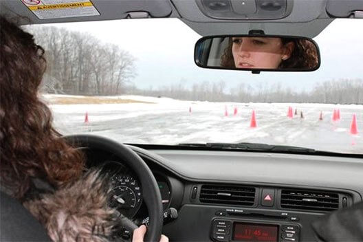Контраварийное вождение в Нижнем Новгороде. Ultra Подарки. Купить уроки контраварийного вождения в Нижнем Новгороде. Научитесь водить машину в любых условиях! Сервис UltraPodarki.ru 8 800 505 95 30. Контраварийное вождение Нижний Новгород, контраварийное вождение, экстремальное вождение Нижний Новгород, экстремальное вождение, обучение вождению Нижний Новгород, обучение вождению, вождение Нижний Новгород, вождение,  курс вождения Нижний Новгород, курс вождения, курсы экстремальное вождения Нижний Новгород, курсы экстремального вождения, обучение в автошколе Нижний Новгород, обучение в автошколе