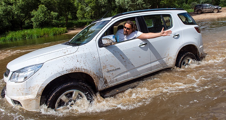 Купить джип-тур на внедорожниках в Нижнем Новгороде. Сервис Ultra Подарки. Купите джип-тур на внедорожниках в Нижнем Новгороде и отправляйтесь в настоящее автомобильное путешествие по бездорожью. UltraPodarki.ru 8 800 505 95 30. Экспедиции на внедорожниках, дорожное приключение, автомобиль путешествие, путешествие авто, автотуризм, автотур, автопутешествия по Нижнем Новгороде, джип-тур, купить джип-тур, джип-тур Нижний Новгород, экспедиция не внедорожниках Нижний Новгород, автотур Нижний Новгород, путешествие авто Нижний Новгород, путешествие на автомобиле Нижний Новгород