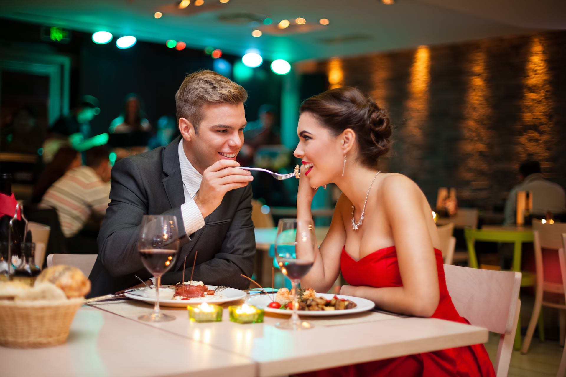 Романтическое свидание в ресторане в Нижнем Новгороде