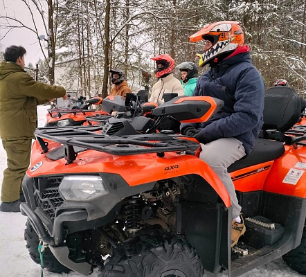 Прокат квадроциклов  в Нижнем Новгороде. Сервис Ultra Подарки. Подарочный сертификат на прокат квадроциклов в Нижнем Новгороде. Закажите катание на квадроциклах недорого и наслаждайтесь активным отдыхом с друзьями. Выбирайте живописные маршруты для езды на квадроциклах. Сервис UltraPodarki.ru 8800-505-9530. Катание на квадроциклах, Прокат квадроциклов, езда на квадроцикле, прокат квадроциклов в Нижнем Новгороде, катание на квадроциклах в Нижнем Новгороде, Катание на квадроциклах летом, Катание на квадроциклах зимой, Сертификат на катание на квадроциклах 

