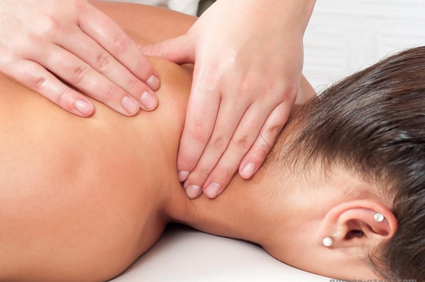 Шейно-воротниковый массаж. Подарочные сертификаты Ultra Подарки Нижний Новгород. Купить подарочный сертификат на Шейно-воротниковый массаж. Сервис UltraPodarki.ru Нижний Новгород 8 800 505 95 30.. Общий массаж, общий массаж в Нижнем Новгороде, лечебный массаж, лечебный массаж в Нижнем Новгороде, массаж для мужчин в Нижнем Новгороде, массаж для женщин в Нижнем Новгороде,массаж для мужчин, массаж для женщин, общий массаж для мужчин, общий массаж для женщин