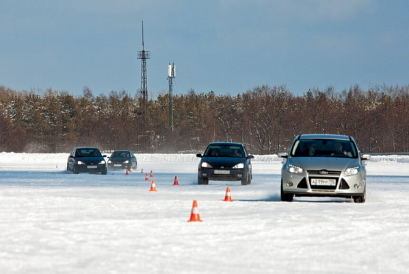 Контраварийное вождение в Нижнем Новгороде. Ultra Подарки. Купить уроки контраварийного вождения в Нижнем Новгороде. Научитесь водить машину в любых условиях! Сервис UltraPodarki.ru 8 800 505 95 30. Контраварийное вождение Нижний Новгород, контраварийное вождение, экстремальное вождение Нижний Новгород, экстремальное вождение, обучение вождению Нижний Новгород, обучение вождению, вождение Нижний Новгород, вождение,  курс вождения Нижний Новгород, курс вождения, курсы экстремальное вождения Нижний Новгород, курсы экстремального вождения, обучение в автошколе Нижний Новгород, обучение в автошколе