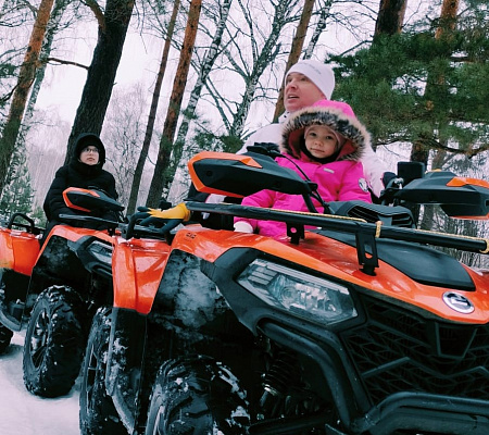 Прокат квадроциклов  в Нижнем Новгороде. Сервис Ultra Подарки. Подарочный сертификат на прокат квадроциклов в Нижнем Новгороде. Закажите катание на квадроциклах недорого и наслаждайтесь активным отдыхом с друзьями. Выбирайте живописные маршруты для езды на квадроциклах. Сервис UltraPodarki.ru 8800-505-9530. Катание на квадроциклах, Прокат квадроциклов, езда на квадроцикле, прокат квадроциклов в Нижнем Новгороде, катание на квадроциклах в Нижнем Новгороде, Катание на квадроциклах летом, Катание на квадроциклах зимой, Сертификат на катание на квадроциклах 

