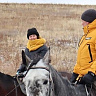 Конная прогулка для двоих в Нижнем Новгороде. Подарочные сертификаты Ultra Подарки. Купить оригинальный подарок или подарочный сертификат на Конная прогулка для двоих в Нижнем Новгороде. Сервис UltraPodarki.ru 8-800-505-9530. Катание на лошадях, Прогулка на лошади, Прогулка на лошадях для двоих, Конная прогулка для двоих, конный клуб, Казачий Конный клуб , конная прогулка, конная прогулка в Нижнем Новгороде