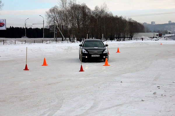 Контраварийное вождение в Нижнем Новгороде. Ultra Подарки. Купить уроки контраварийного вождения в Нижнем Новгороде. Научитесь водить машину в любых условиях! Сервис UltraPodarki.ru 8 800 505 95 30. Контраварийное вождение Нижний Новгород, контраварийное вождение, экстремальное вождение Нижний Новгород, экстремальное вождение, обучение вождению Нижний Новгород, обучение вождению, вождение Нижний Новгород, вождение,  курс вождения Нижний Новгород, курс вождения, курсы экстремальное вождения Нижний Новгород, курсы экстремального вождения, обучение в автошколе Нижний Новгород, обучение в автошколе