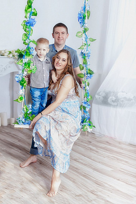 Семейная фотосессия в студии в Нижнем Новгороде. Ultra Подарки. Профессиональная Семейная фотосессия в студии в Нижнем Новгороде. Фотосессия для семьи укрепляет отношения и объединяет всех членов семьи. Сервис UltraPodarki.ru 8 (800) 505 95 30. Семейная фотосессия в Нижнем Новгороде, семейная фотосессия, семейная фотосъёмка в Нижнем Новгороде, семейная фотосъёмка, фотосессия для семьи Нижний Новгород, фотосессия для семьи, Семейная фотосессия в студии в Нижнем Новгороде, Семейная фотосессия в студии