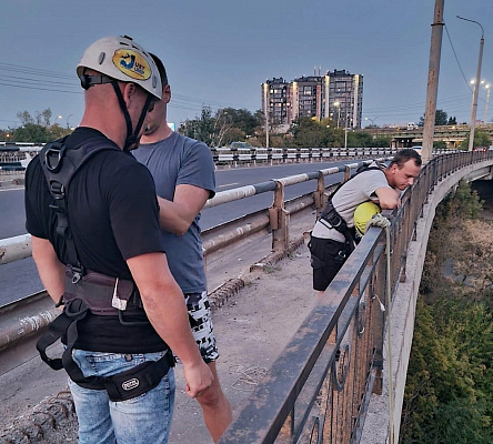 Роупджампинг - прыжки с верёвкой в Нижнем Новгороде. Подарочные сертификаты Ultra Подарки. Роупджампинг в Нижнем Новгороде - Экстремальный оригинальный подарок или подарочный сертификат на Роупджампинг - прыжки с верёвкой. Сервис UltraPodarki.ru 8-800-505-95-30. роупджампинг Нижний Новгород, прыжок веревка Нижний Новгород, роупджампинг, прыжок веревка, прыжок с веревкой, Подарок, подарочный сертификат, экстрим, экстремальный подарок