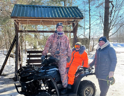 Прокат квадроциклов  в Нижнем Новгороде. Сервис Ultra Подарки. Подарочный сертификат на прокат квадроциклов в Нижнем Новгороде. Закажите катание на квадроциклах недорого и наслаждайтесь активным отдыхом с друзьями. Выбирайте живописные маршруты для езды на квадроциклах. Сервис UltraPodarki.ru 8800-505-9530. Катание на квадроциклах, Прокат квадроциклов, езда на квадроцикле, прокат квадроциклов в Нижнем Новгороде, катание на квадроциклах в Нижнем Новгороде, Катание на квадроциклах летом, Катание на квадроциклах зимой, Сертификат на катание на квадроциклах 


