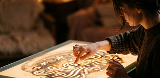 Рисование песком