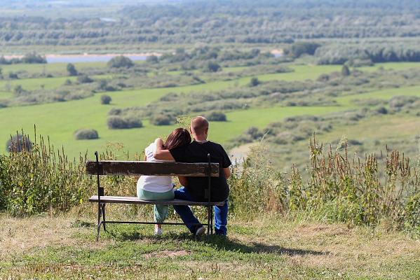 Конная прогулка для двоих в Нижнем Новгороде. Подарочные сертификаты Ultra Подарки. Купить оригинальный подарок или подарочный сертификат на Конная прогулка для двоих в Нижнем Новгороде. Сервис UltraPodarki.ru 8-800-505-9530. Катание на лошадях, Прогулка на лошади, Прогулка на лошадях для двоих, Конная прогулка для двоих, конный клуб, Казачий Конный клуб , конная прогулка, конная прогулка в Нижнем Новгороде