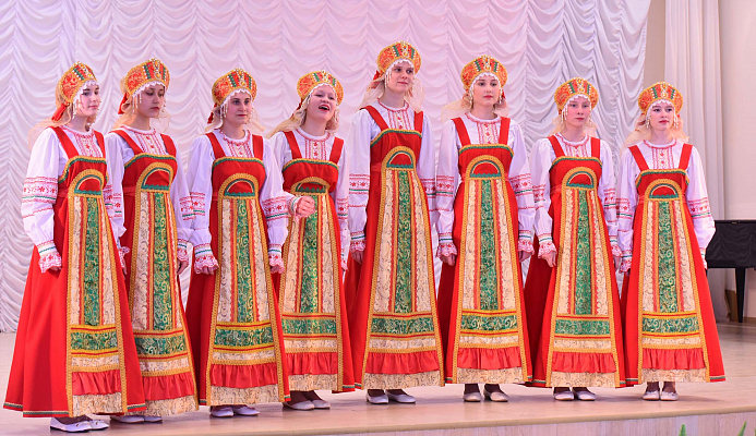 Индивидуальные занятия вокалом в школе вокала Музкласс Нижнего Новгорода. Подарите индивидуальные занятия вокалом в Нижнем Новгороде. Школа вокала Музкласс - это обучение вокалу для детей и взрослых, вокальные уроки для новичков и продвинутых певцов. Сервис подарочных сертификатов UltraPodarki.ru 8 (800) 505 95 30. занятия вокалом, индивидуальные занятия вокалом, обучение вокалу, занятия вокалом нижний новгород, вокальные уроки
