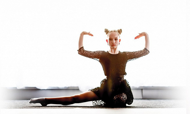 Школа танцев для детей в Нижнем Новгороде. Эстрадный танец, Хип-Хоп, Джаз-фанк, Брейк данс, Вог, Контемп. Ultra Подарки. Купить абонемент на занятия в школу танцев DANCE LIFE STUDIO в Нижнем Новгороде. Танцы повышают настроение и придают уверенность в себе. Сервис UltraPodarki.ru 8 (800) 505 95 30. занятия танцами, занятия танцами для детей, студия танцевальный, танец урок, танец студия, танцевальный школа, танец школа, танец обучение, современный танец школа, школа танцев, школа танцев в Нижнем Новгороде, DANCE LIFE STUDIO, Эстрадный танец, Хип-Хоп, Джаз-фанк, Брейк данс, Вог, Контемп